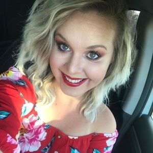 Meet your Posher, Lindsey